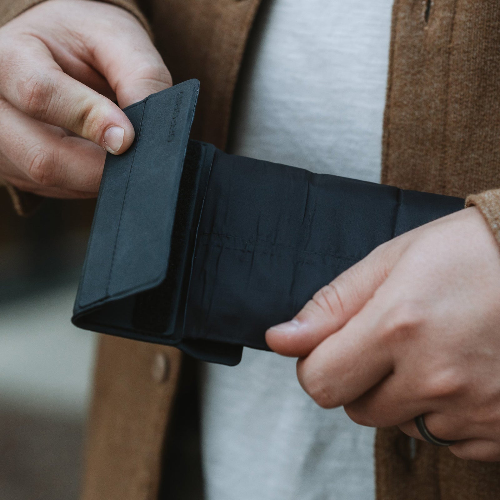 OffGrid Fold Faraday Bag - Mobile v2 — view 5