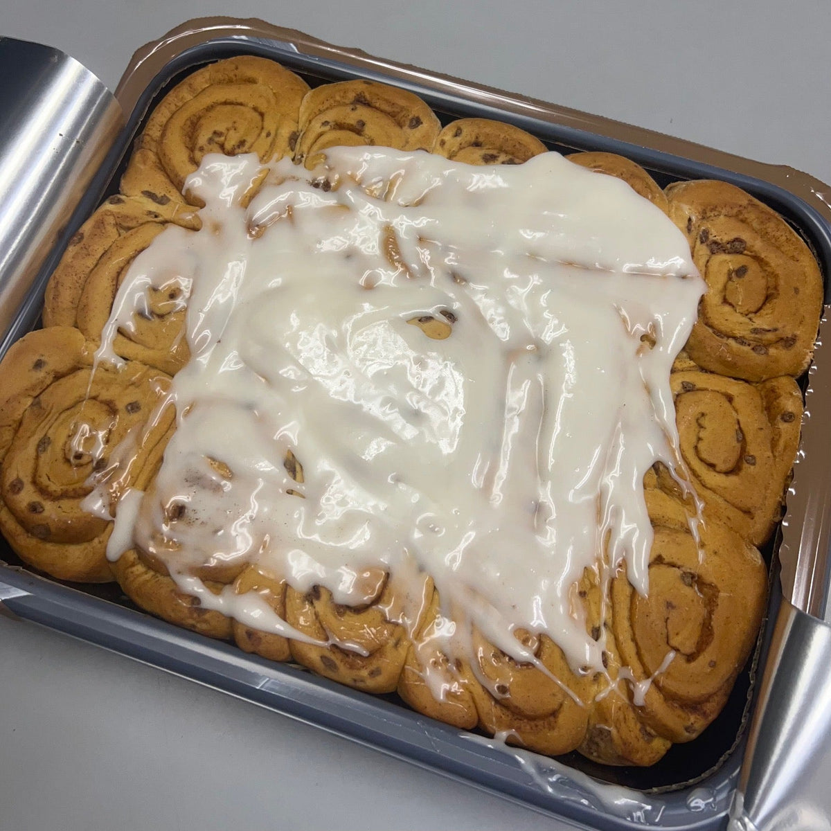 Military MRE Tray Pack — Cinnamon Roll with White Icing (UGR Component) — view 3